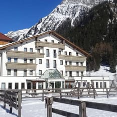Tia Monte Feichten