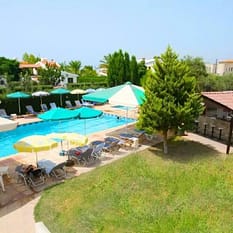 Petsas Apartments Bay