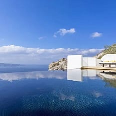 Apeiron Santorini