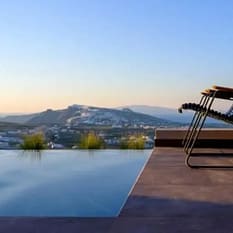 Apikia Santorini