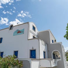 Bella Santorini