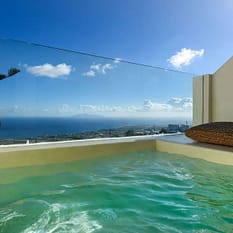 Divelia East Suites