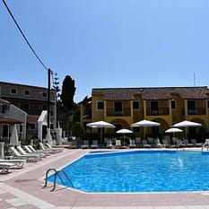 Oula Maisonettes