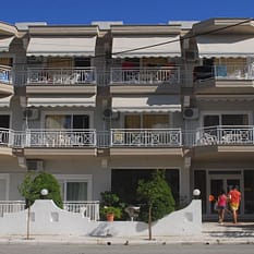 Zeus Paralia