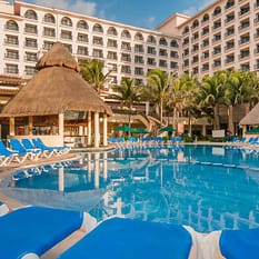 GR Solaris Cancun