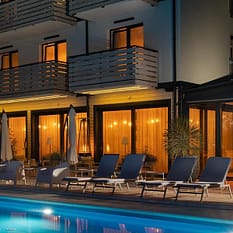 M2 Summer House
