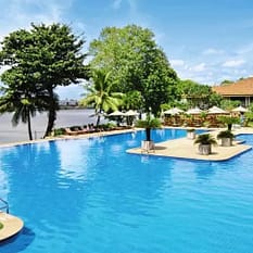 Cinnamon Lakeside