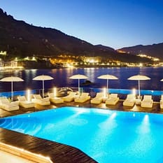 VRetreats Atlantis Bay