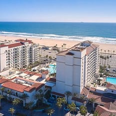 Hilton Waterfront Beach