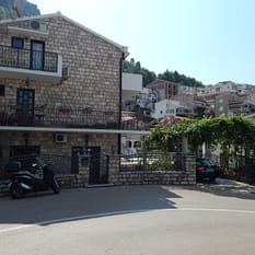 Teodora Apartments
