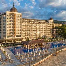 Admiral Golden Sands