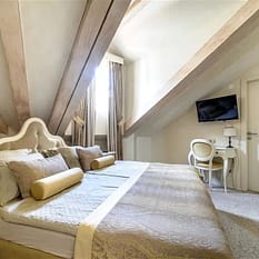 Heritage Life Palace