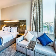 Holiday Inn Express Dubai Jumeirah