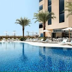 Holiday Inn Suites Dubai Science Park