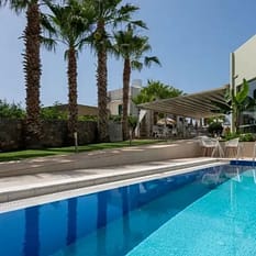 Angela Suites Boutique