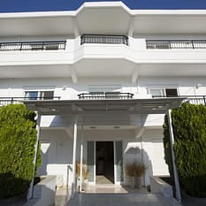 Tsambikos Apartments