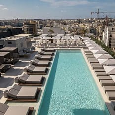 The Londoner Julians