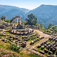 Wyspa Evia i święte Delfy