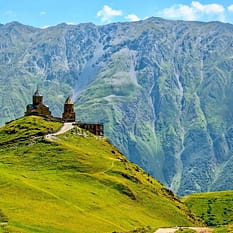 Gruzja Armenia spod szczytów Kaukazu w doliny