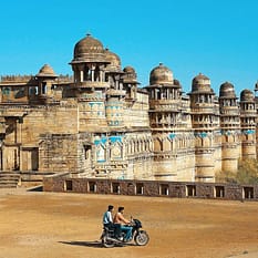 Kolory Pustynnych Miast